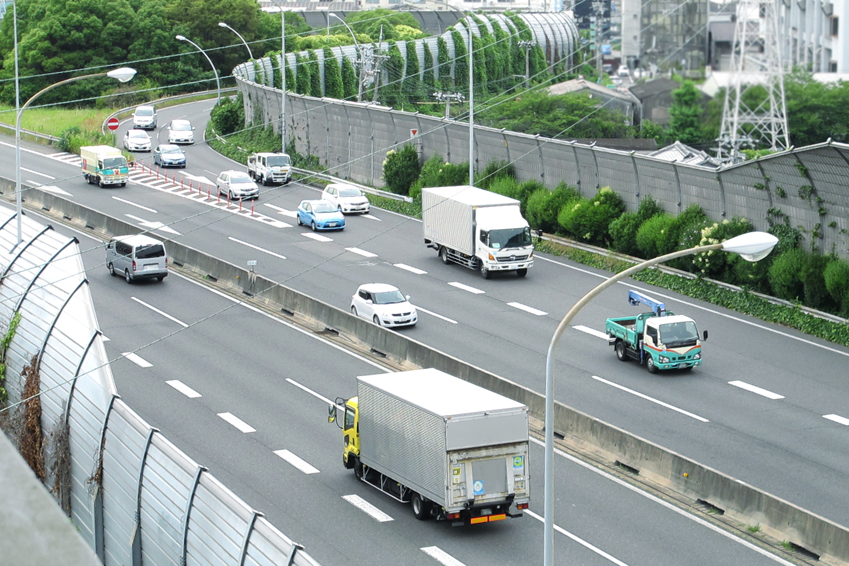 大阪府大阪市西成区を拠点に四国・本州の運送・運輸なら株式会社西成商会へお任せください。一般貨物自動車運送事業、利用運送事業に対応。